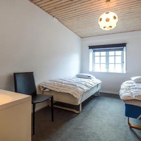 Six-bedroom In * 哈泽斯莱乌