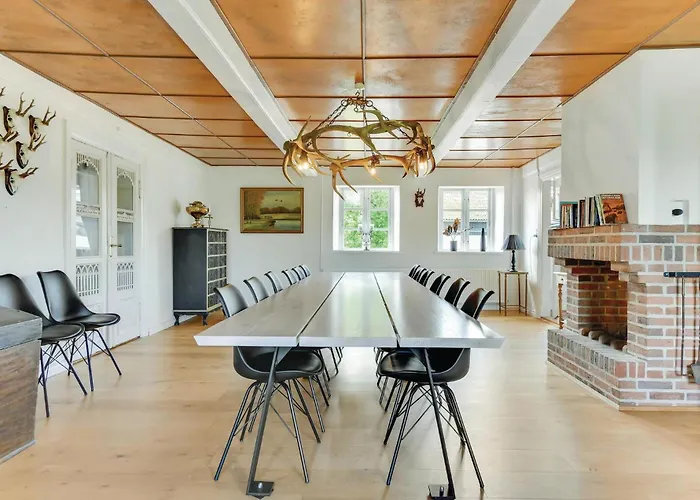 Six-bedroom In Haderslev